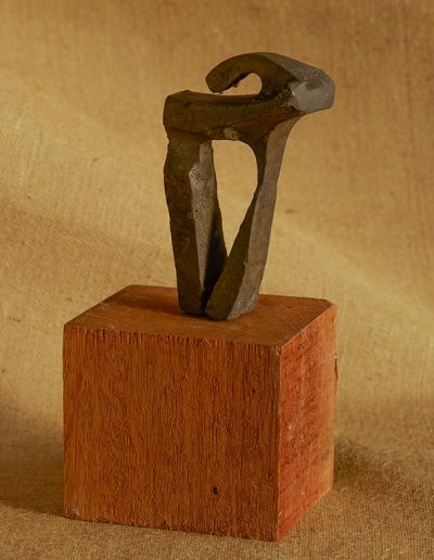 Tom Hutcheson, Sculpture of Ibis, 13cm high, 70s